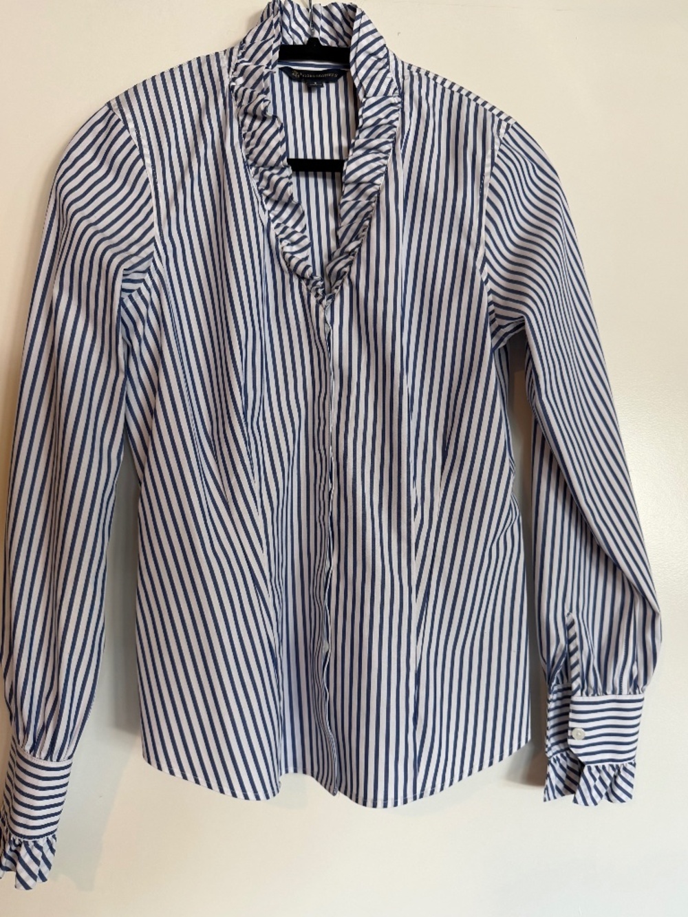 📌 NWOT - Brooks Brothers Supima Cotton Ruffle Shirt Long Sleeve - Size 4 - Picture 3 of 11